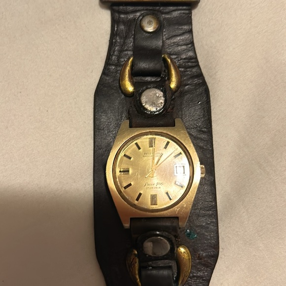 Watch - Picture 5 of 5